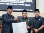 Rapat Paripurna 6